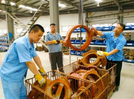 戰(zhàn)酷暑 高溫下的守候 ——致敬高溫下最美的大閥人