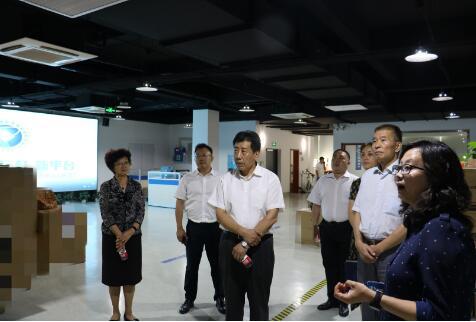 中國檢驗檢測學會常務副會長生飛一行蒞臨方圓檢測集團調(diào)研指導