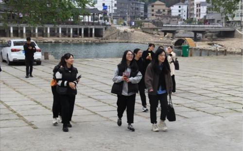 立信閥門集團有限公司團建活動-感受大自然的魅力