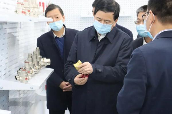 浙江省委常委、組織部長黃建發(fā)調(diào)研玉環(huán)水暖閥門產(chǎn)業(yè)創(chuàng)新服務(wù)綜合體
