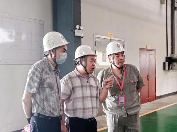 “雙隨機”聯(lián)合檢查組蒞臨武鍋能源公司開展安全生產(chǎn)專項檢查