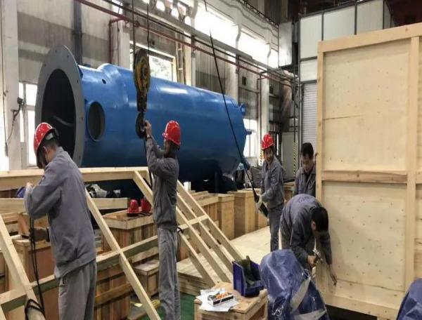 重慶水泵涂裝車(chē)間順利完成新疆某公司4臺(tái)洗滌塔給料泵封箱