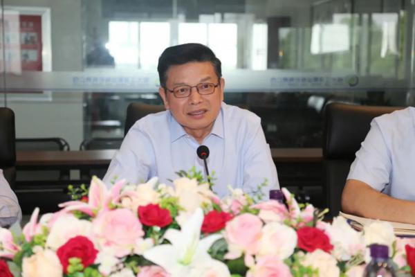 董事長朱慶龍發(fā)言