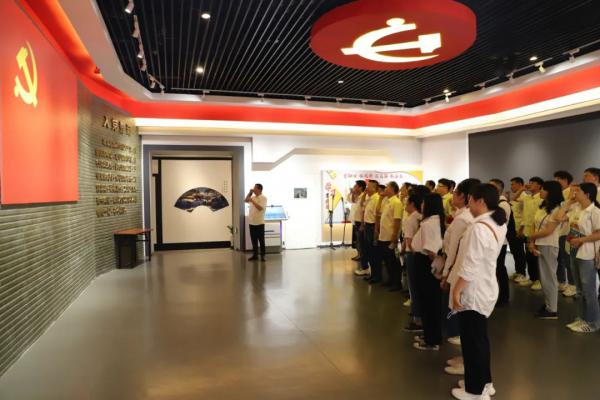 中核蘇閥開(kāi)展“建功新時(shí)代 喜迎二十大”現(xiàn)場(chǎng)教育活動(dòng)
